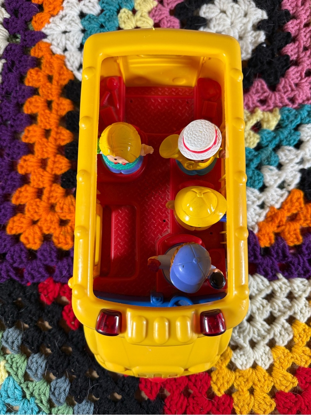 Fisher-Price Little People Yellow School Bus and Little People Figures Playset - Picture 3 of 7